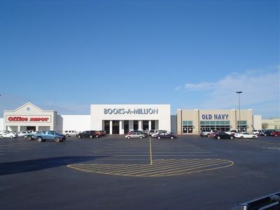 BOSSIER CORNERS SHOPPING CENTER: 2001 Airline Dr, Bossier City, LA 71111